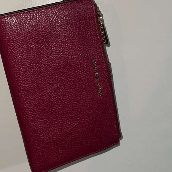 MICHAEL Michael Kors Handbags - Michael kors wristlet wallet